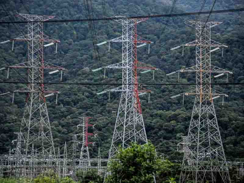 Gobierno brasileño pide investigar apagón que dejó sin luz a todo el país