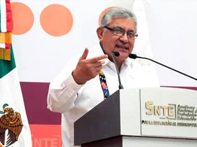 SNTE exige a gobernadores entregar libros de texto gratuitos