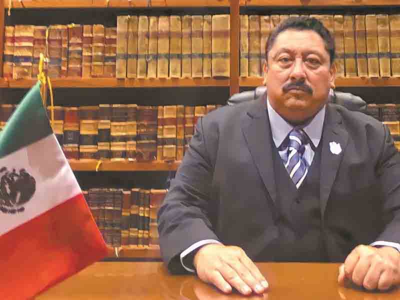 FGR implementa operativo en domicilio del fiscal de Morelos, Uriel Carmona; tiene orden de aprehensión