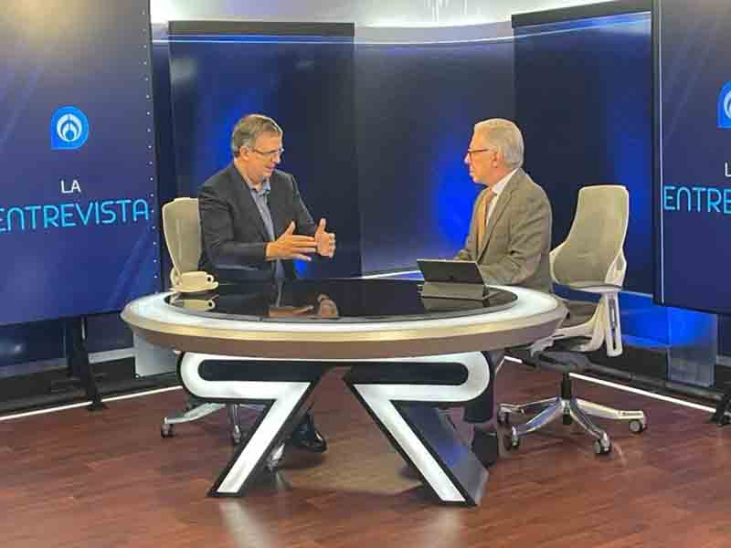 Sheinbaum no está por delante de mí, estamos en empate: Ebrard