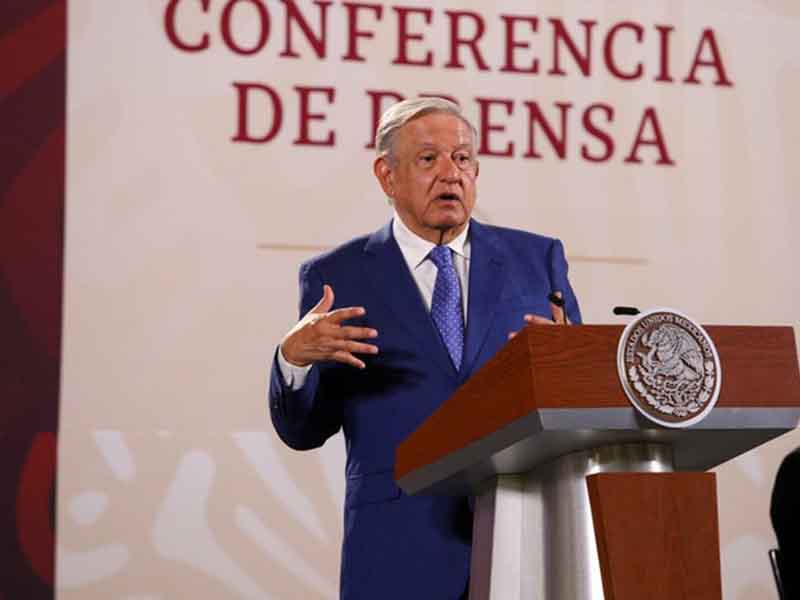 Cumpliré 'bajo protesta' ordenamiento de INE contra comentarios hacia aspirantes: AMLO