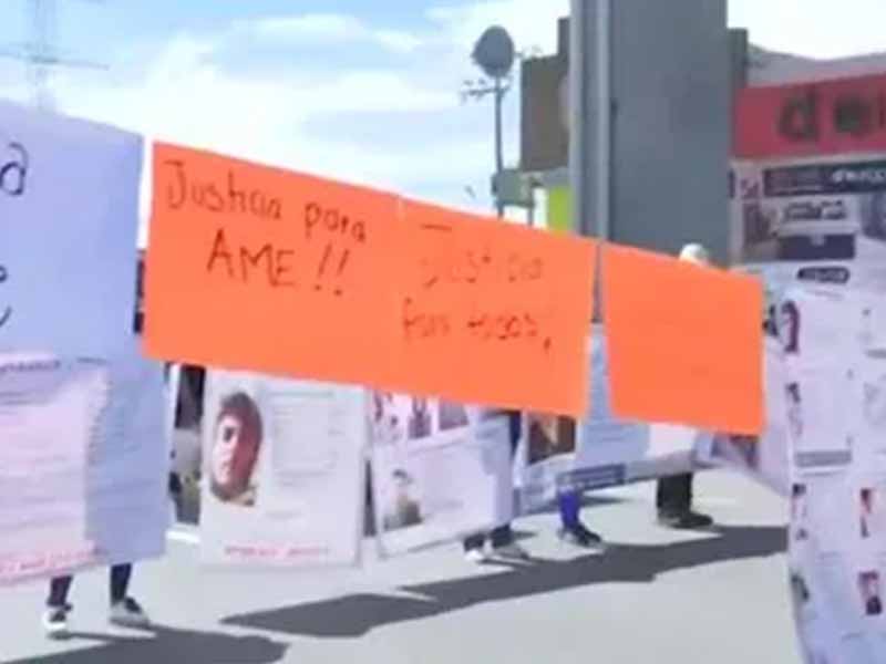 Hombre rescatado por atunero mexicano pisa tierra firme en Colima tras 3 meses de naufragar