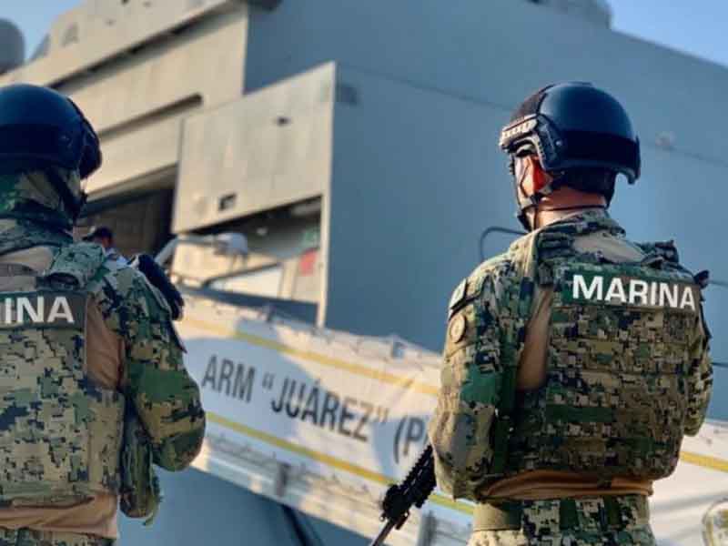 Marina decomisa en Manzanillo 5 mil 400 kilos de metanfetamina escondida en botellas de mezcal