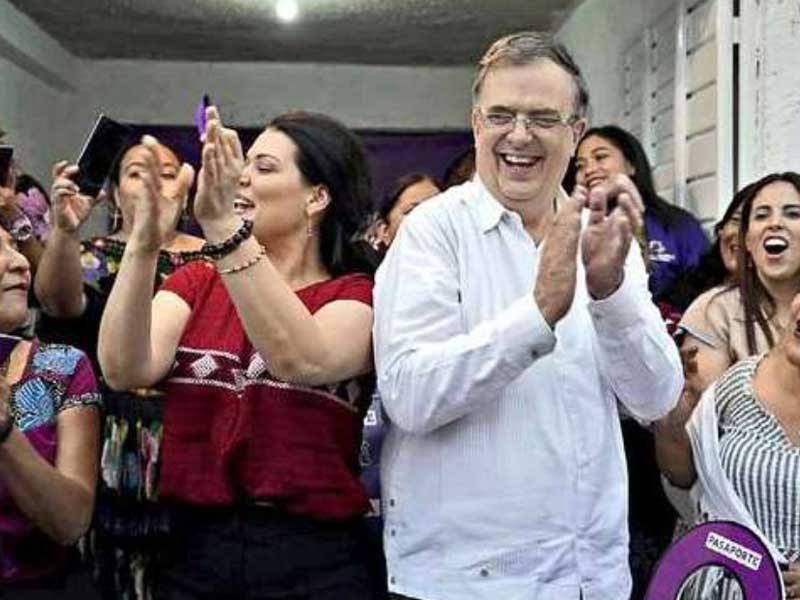 Acarreo no reditúa, dice Ebrard