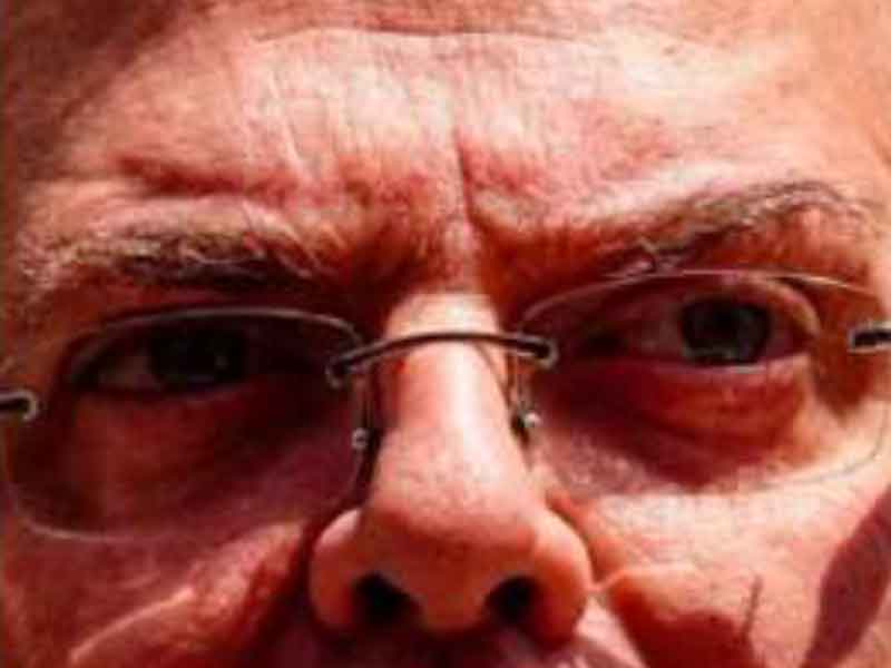 Ebrard define mañana su futuro político